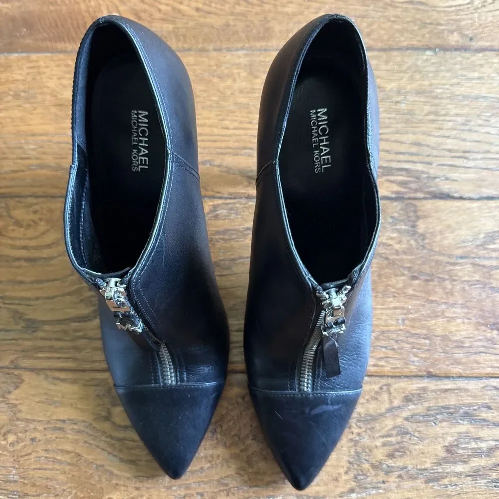Michael Kors MK 7.6 M Black Leather Ankle Boots Front Zipper Pointed Toe Witchy